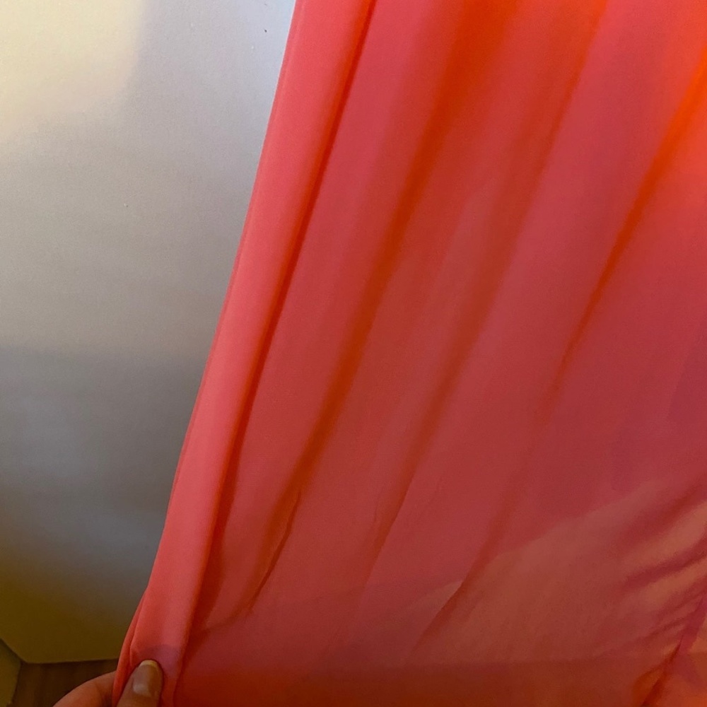 Dress - Picture 10 of 10